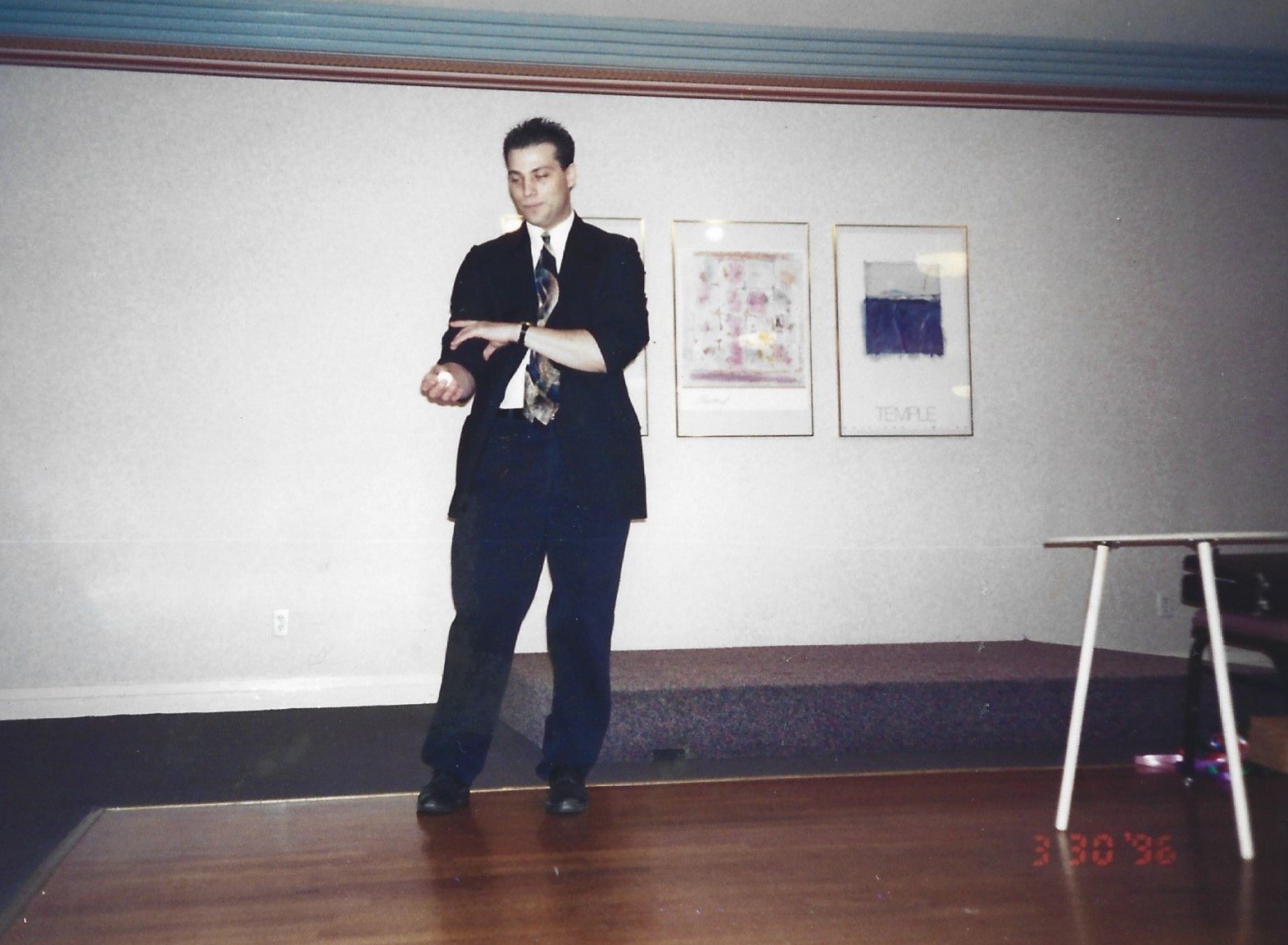 Holiday show with Santa and Mo Magic entertaining families